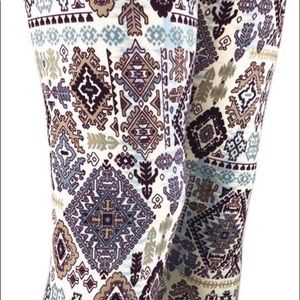 New Bohemian multi Peachskin leggings One size
